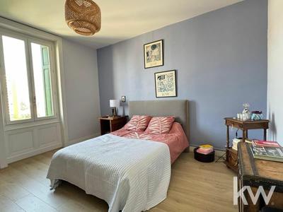 Maison - 143 m² - 7 pièces