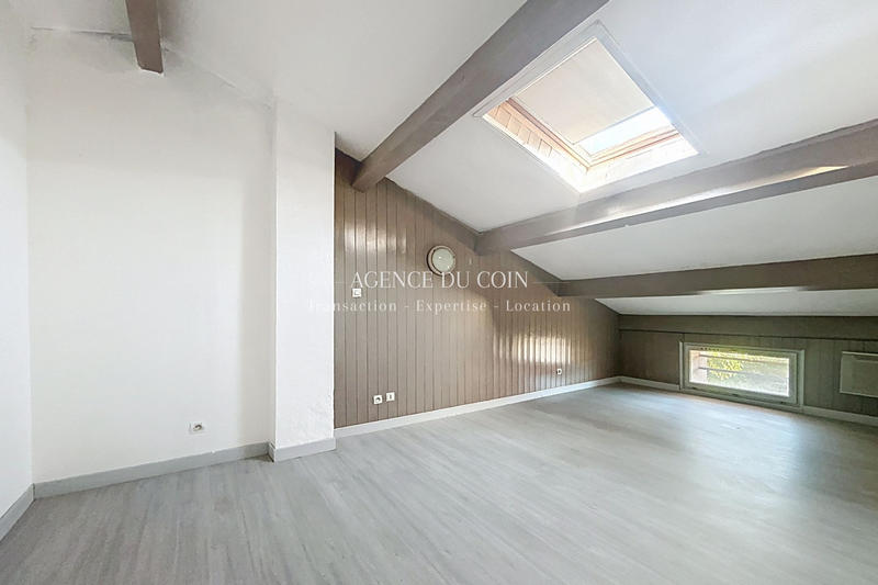 Maison - 83 m² - 5 pièces