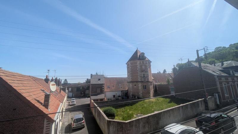 Maison - 93 m² - 5 pièces