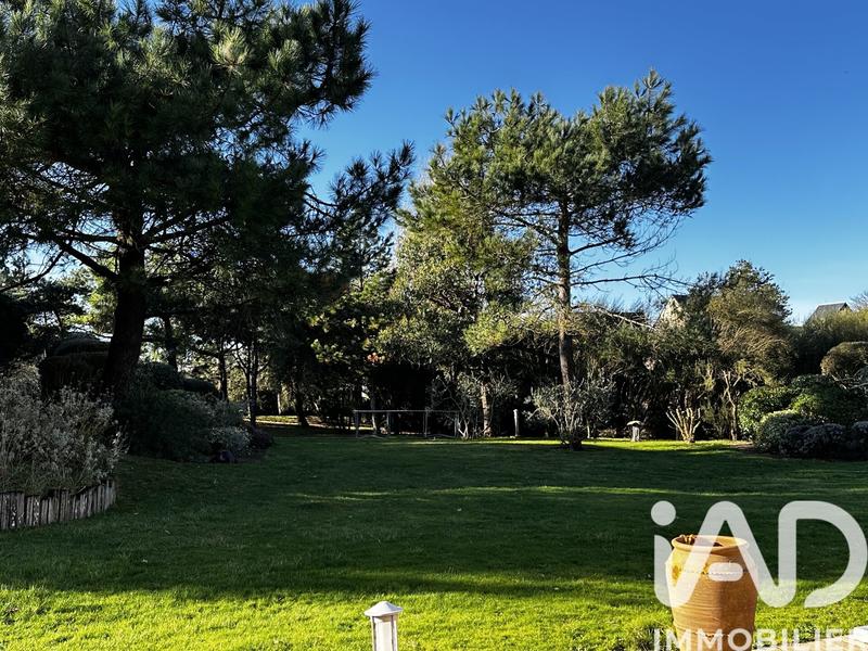 Maison - 388 m² - 10 pièces