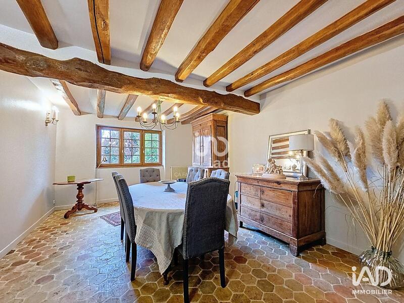 Maison - 180 m² - 6 pièces