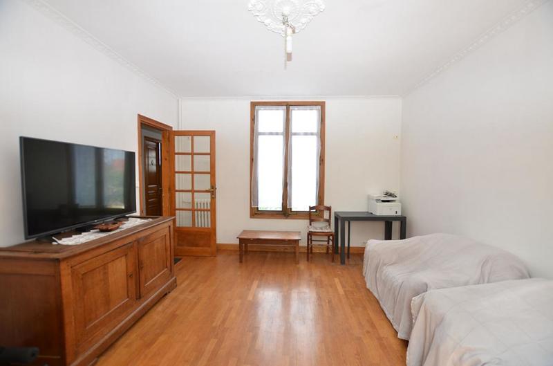 Maison - 90 m² - 6 pièces