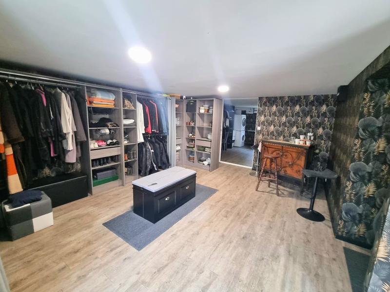 Maison - 212 m² - 6 pièces