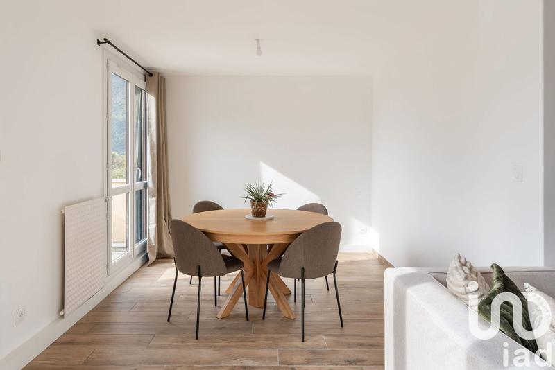 Appartement - 107 m² - 4 pièces