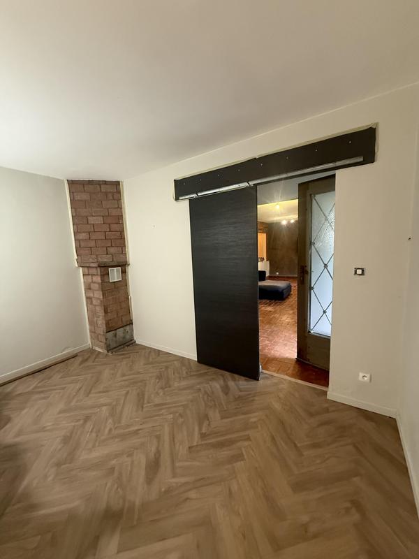 Maison jumelée - 94 m² - 4 pièces