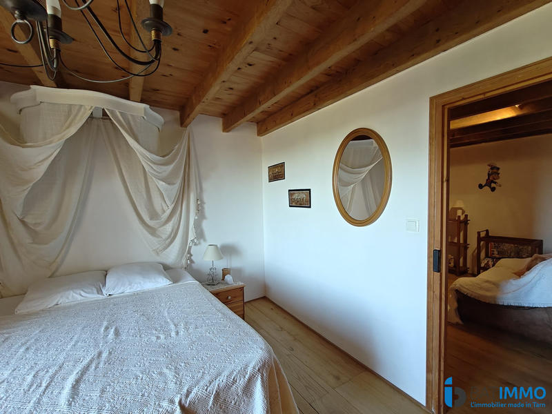 Maison - 576 m² - 14 pièces