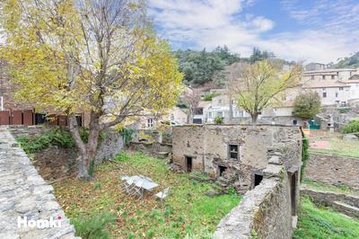 Maison de village - 203 m² - 7 pièces