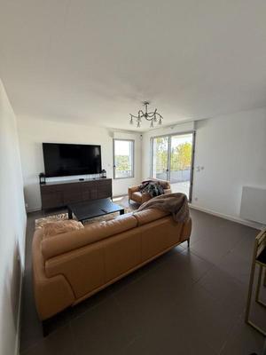 Appartement - 94 m² - 5 pièces