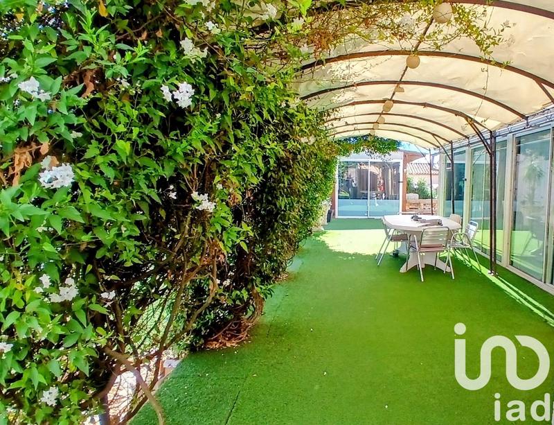 Maison - 217 m² - 11 pièces