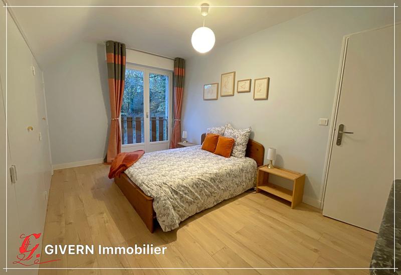 Maison - 197 m² - 7 pièces