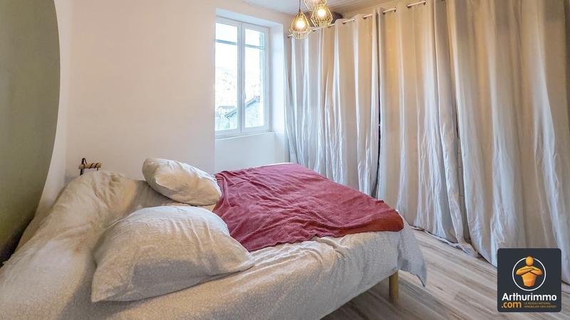 Maison - 90 m² - 3 pièces