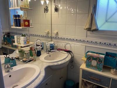 Maison - 104 m² - 4 pièces