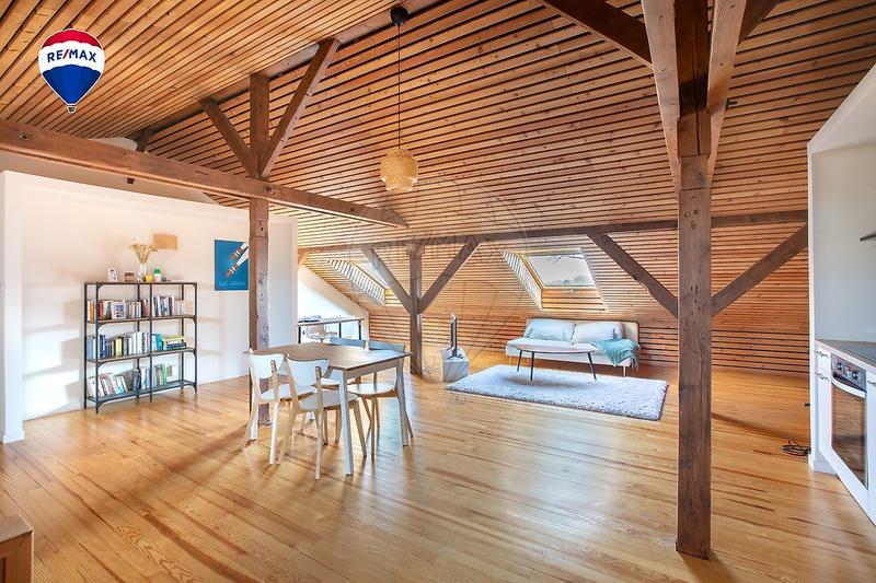 Appartement - 259 m² - 7 pièces