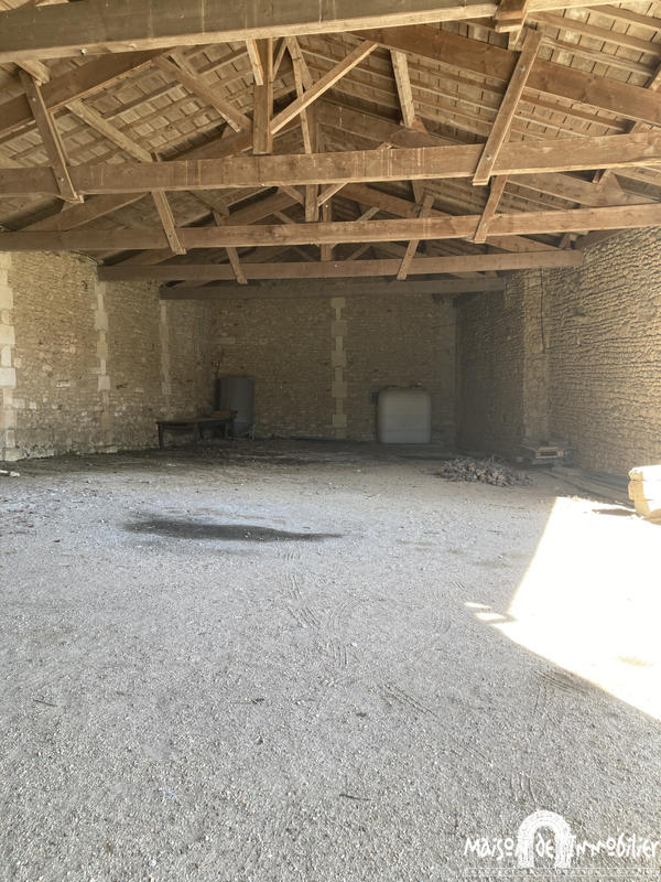 Maison - 220 m² - 5 pièces