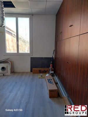 Bureau - 235 m²
