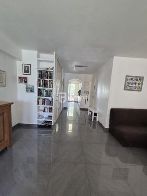 Appartement - 98 m² - 4 pièces