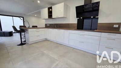 Maison - 153 m² - 7 pièces