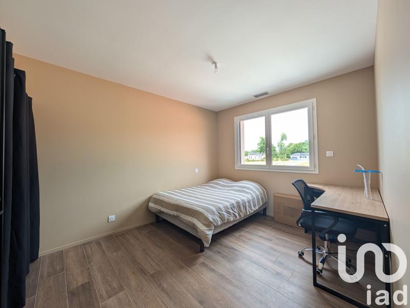 Maison - 237 m² - 8 pièces