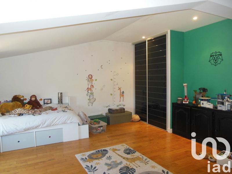 Maison - 199 m² - 7 pièces