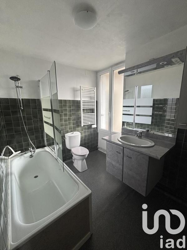 Maison - 229 m² - 10 pièces