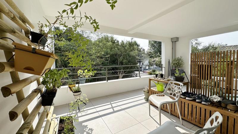 Appartement sur toit - 92 m² - 4 pièces