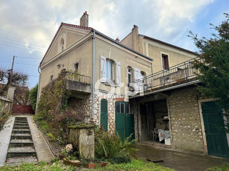 Maison - 96 m² - 5 pièces