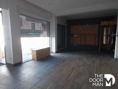 Local commercial - 50 m² - 2 pièces