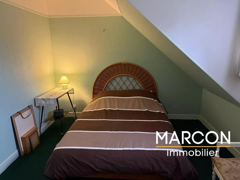 Maison - 138 m² - 9 pièces