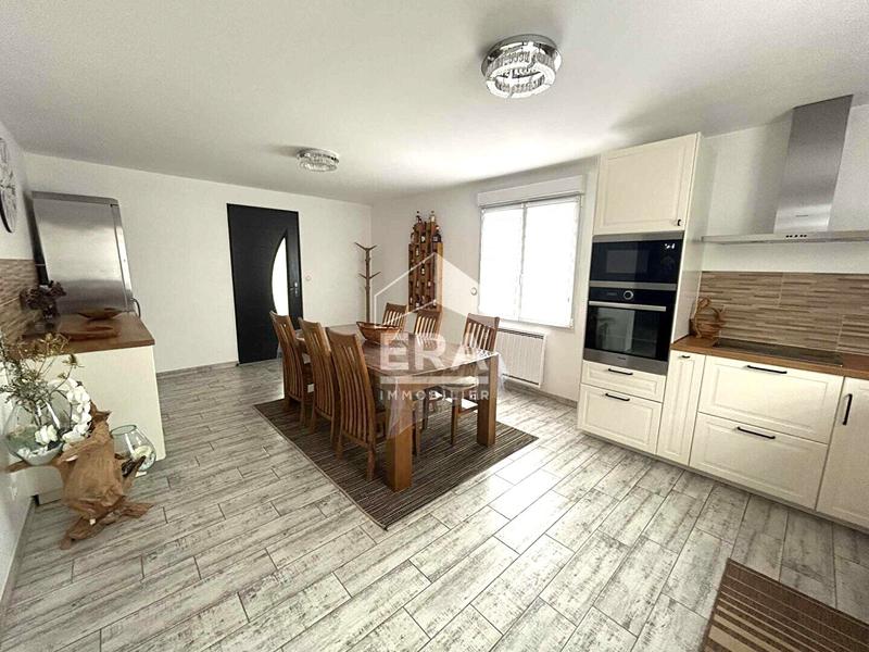 Maison - 98 m² - 5 pièces