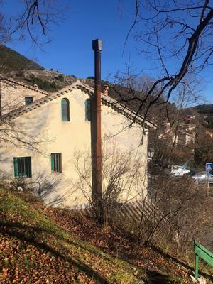 Maison - 391 m² - 9 pièces