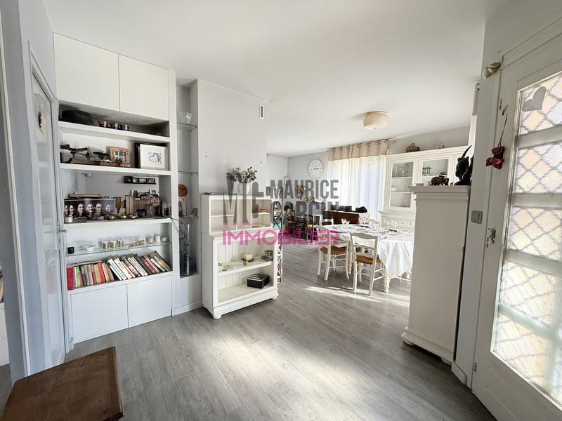 Maison traditionnelle - 133 m² - 6 pièces