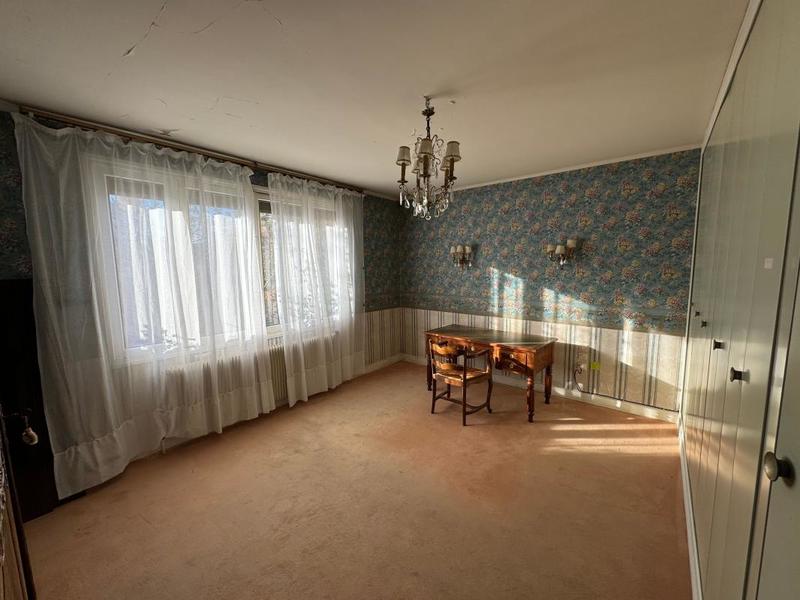 Maison - 121 m² - 6 pièces