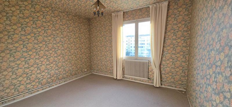 Appartement - 132 m² - 6 pièces