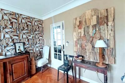 Propriété - 225 m² - 7 pièces