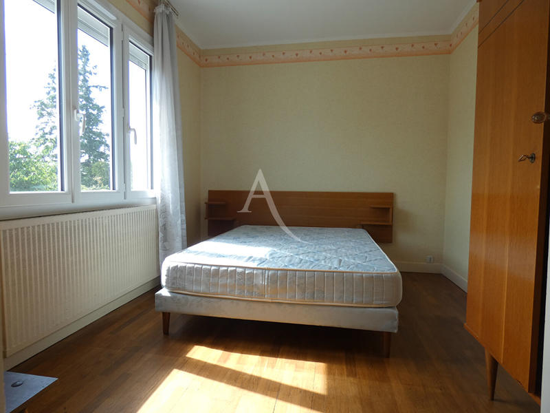 Maison - 87 m² - 5 pièces