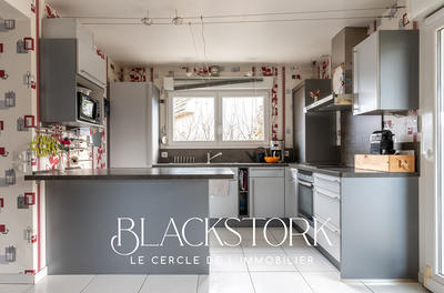 Maison - 110 m² - 5 pièces