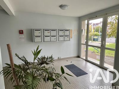Appartement - 79 m² - 4 pièces