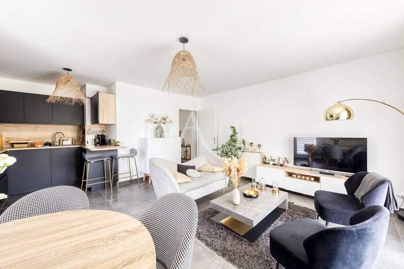 Appartement - 79 m² - 4 pièces