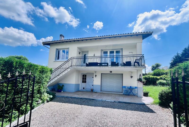 Maison traditionnelle - 112 m² - 6 pièces