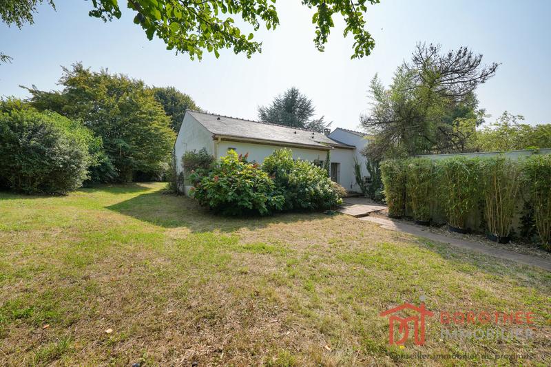 Maison - 141 m² - 8 pièces