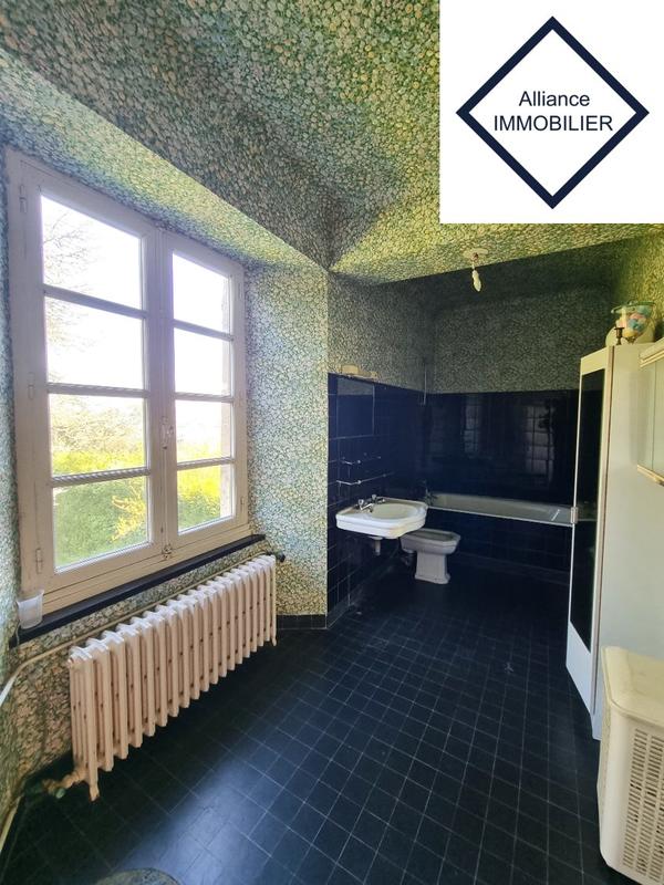 Maison ancienne - 195 m² - 6 pièces