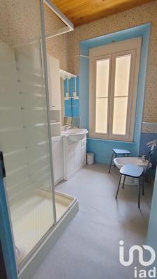 Maison - 185 m² - 9 pièces