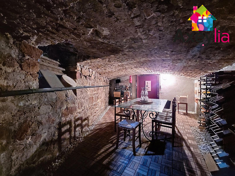 Maison - 207 m² - 6 pièces