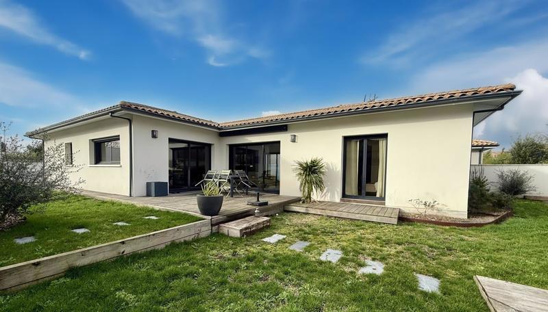 Maison - 158 m² - 6 pièces