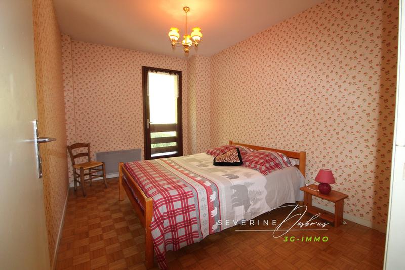 Maison traditionnelle - 140 m² - 8 pièces