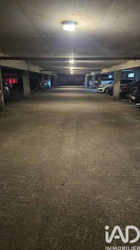Parking - 13 m²