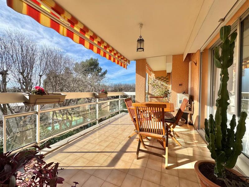 Appartement - 102 m² - 4 pièces