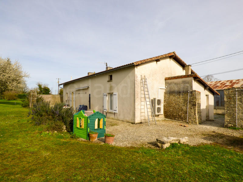 Maison en pierre - 150 m² - 6 pièces