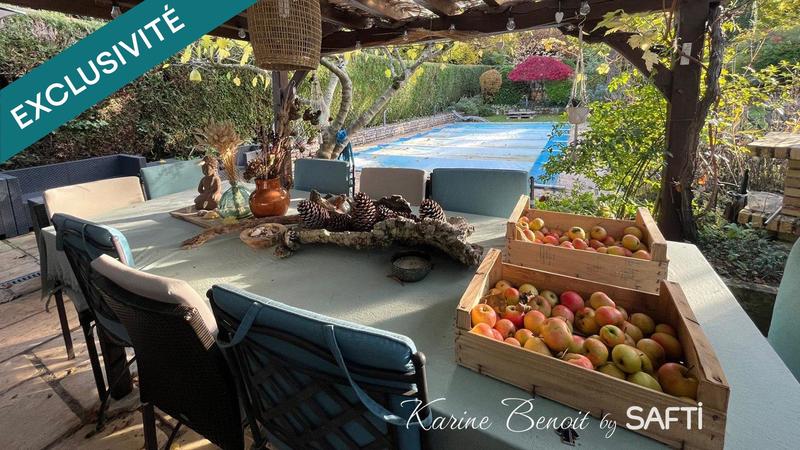 Maison - 237 m² - 8 pièces