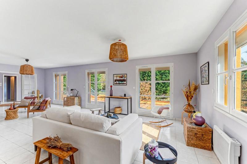 Maison - 199 m² - 6 pièces